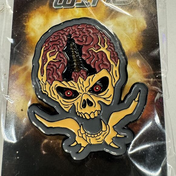 Crisis Wing Enamel Pin VGNYsoft Exclusive Video Game Collectible New Sealed - Picture 2 of 3
